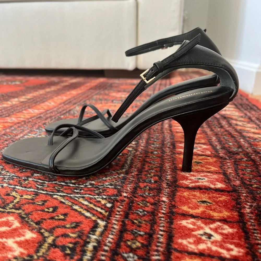 Reformation Black Gigi Strappy Mid-Heel Sandals - Picture 4 of 7